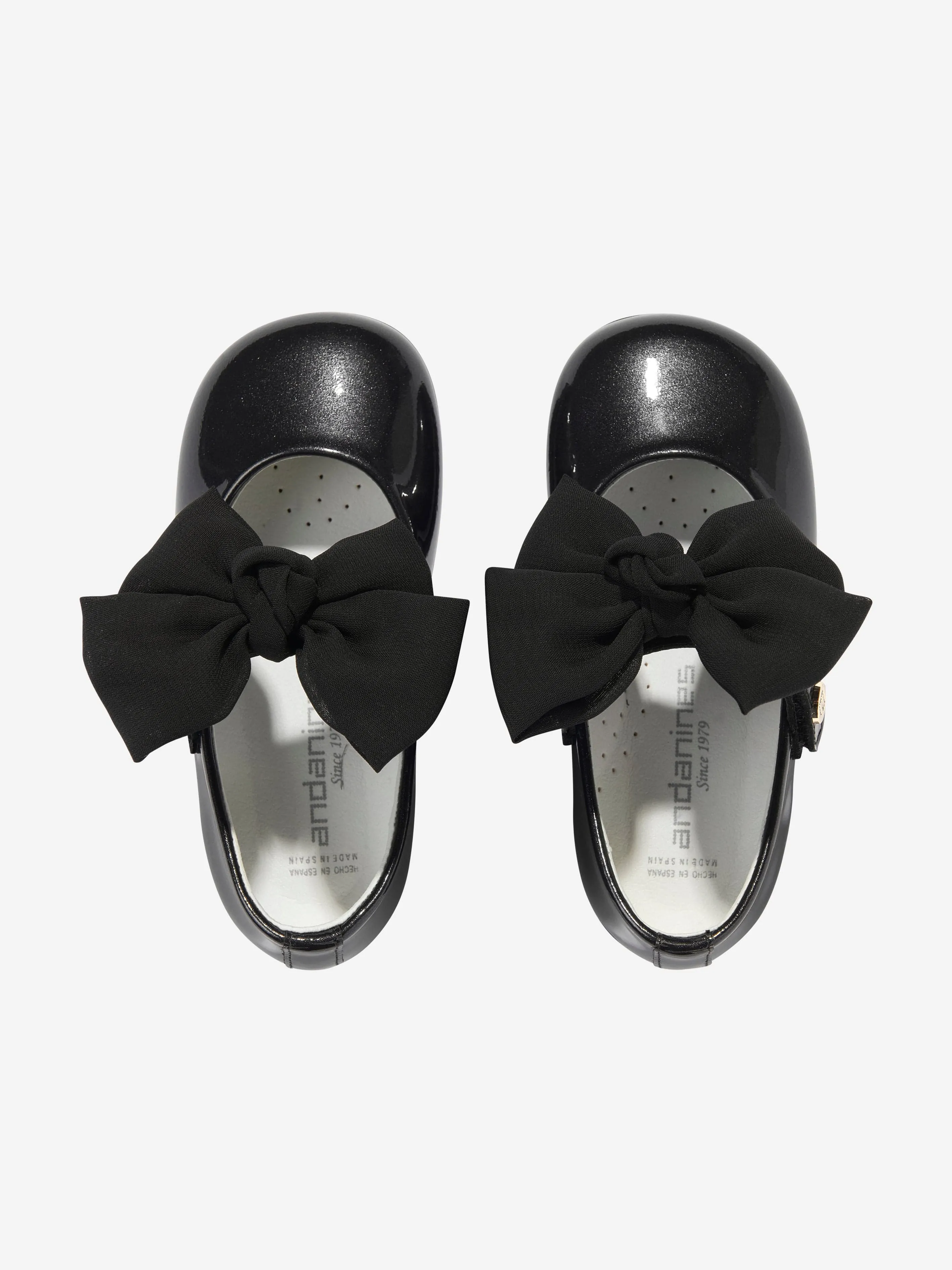 Andanines Girls Leather Mary Jane Bow Shoes in Black