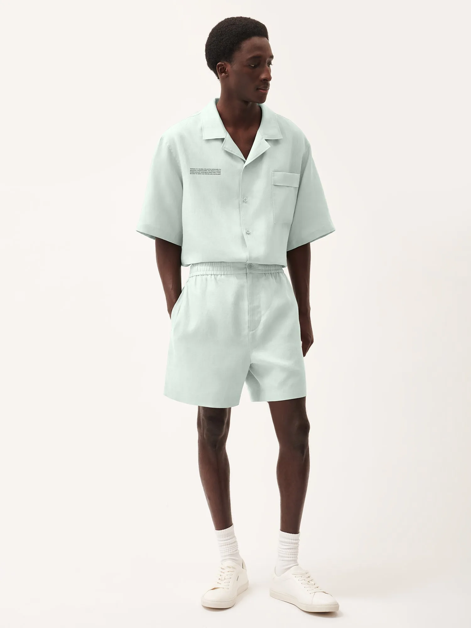 Mens DNA Linen Mid Length Shorts—opal green